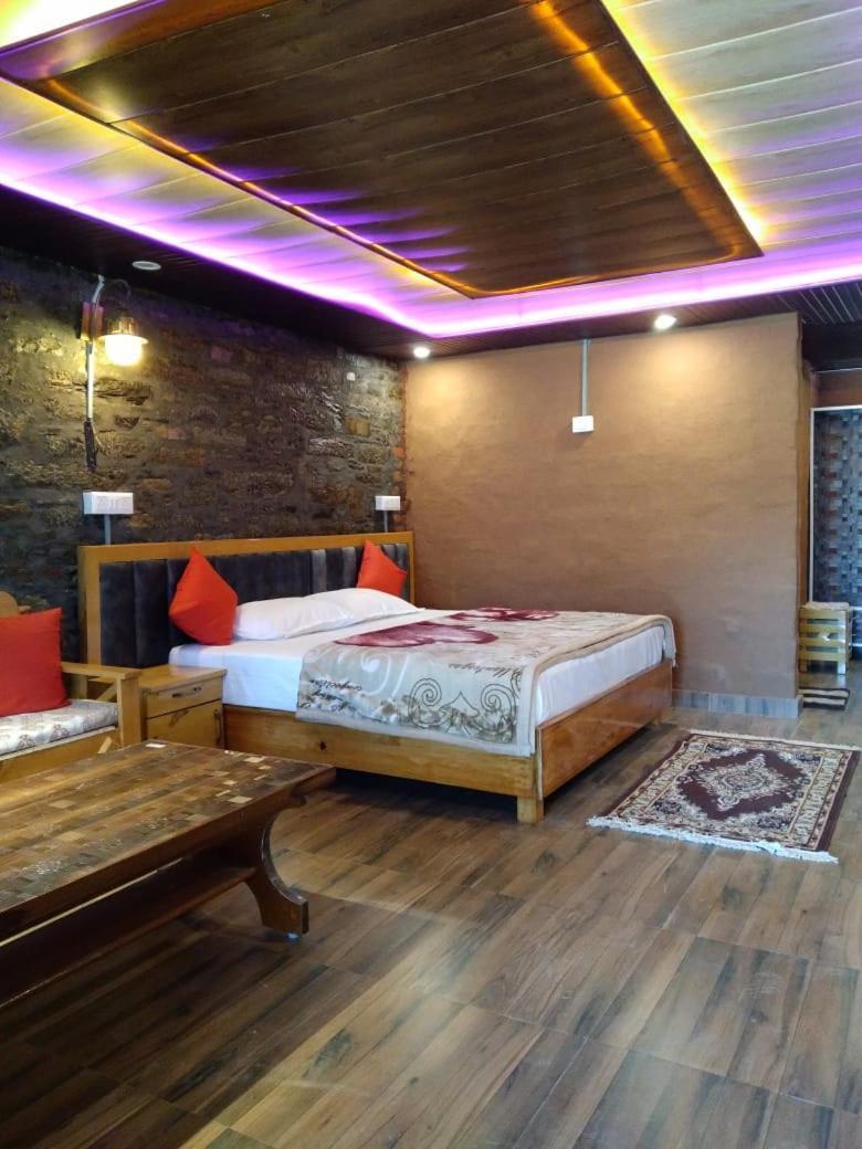 Nature Villaas Basa Homestay Pauri Exterior photo